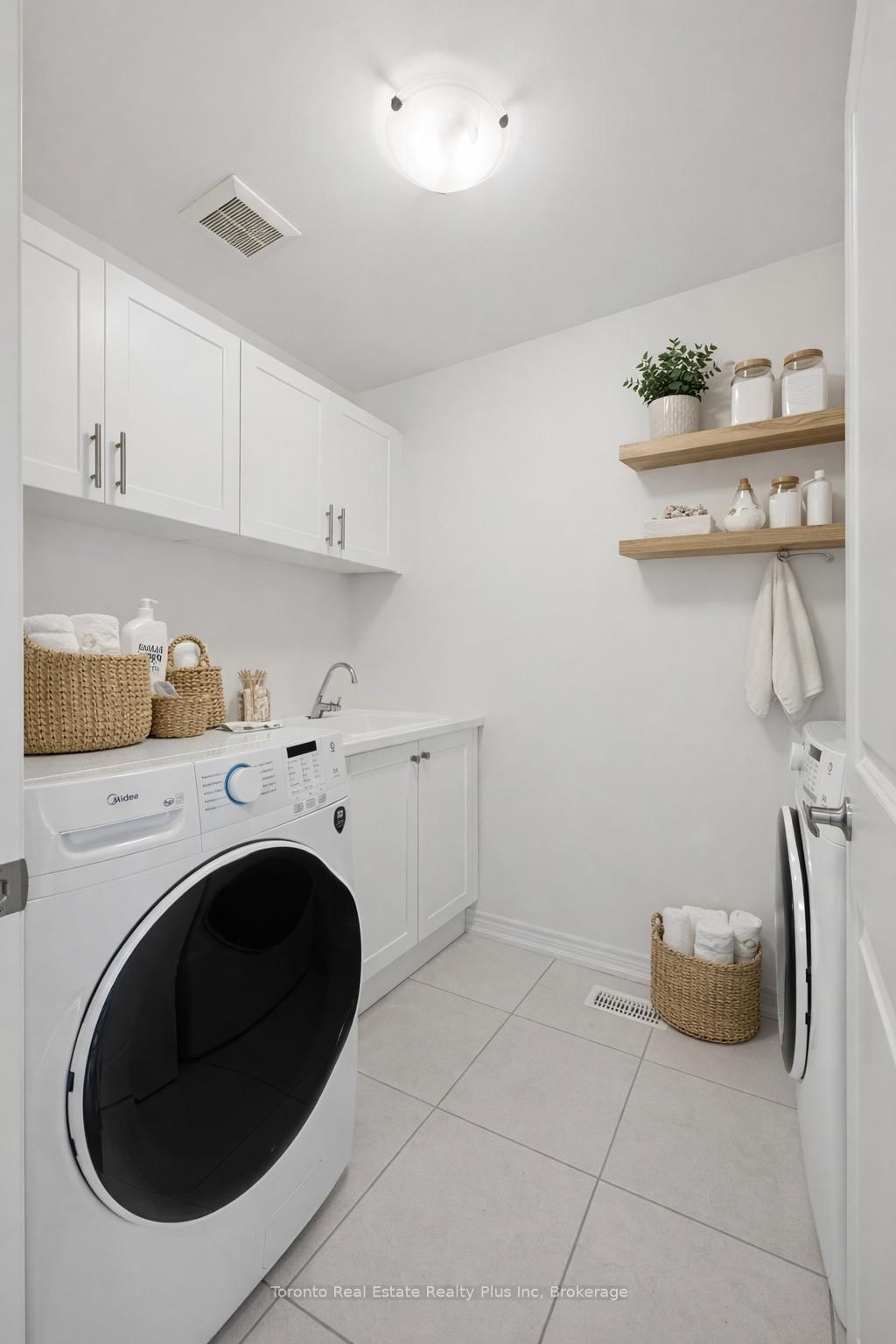 241 Broadacre Drive - Photo 44