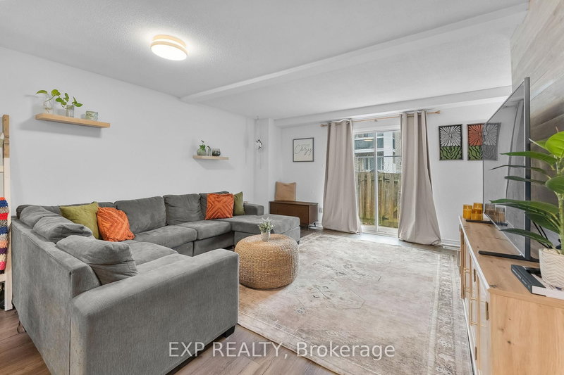 84 - 8141 Coventry Rd, Niagara Falls, L2H 2X7 | Image 3