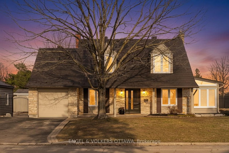 2173 Beaumont Rd, Ottawa, Ontario