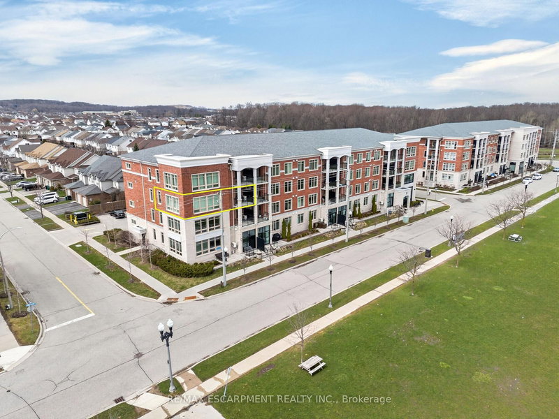 202 - 175 Commonwealth St, Kitchener, N2E 0H4 | Image 2
