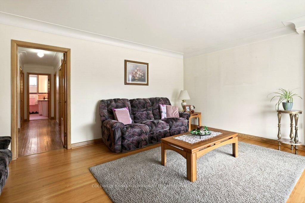 92 Reid Avenue S - Photo 10