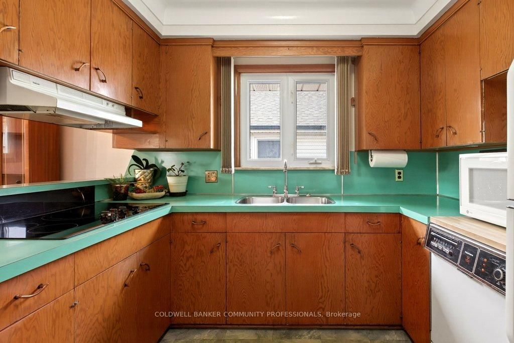 92 Reid Avenue S - Photo 15