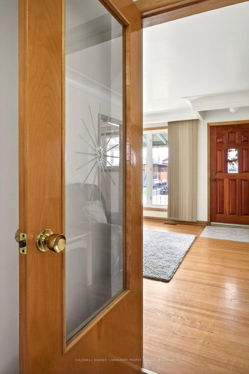 92 Reid Avenue S - Photo 17