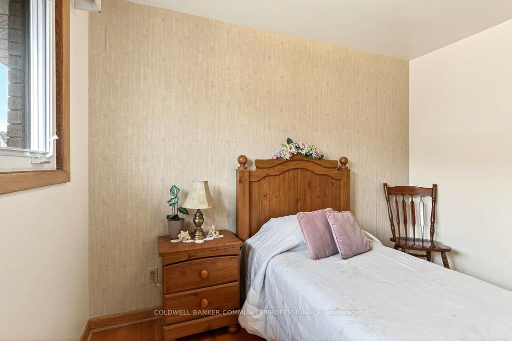 92 Reid Avenue S - Photo 19