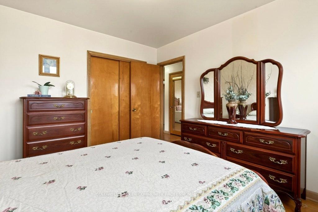 92 Reid Avenue S - Photo 22