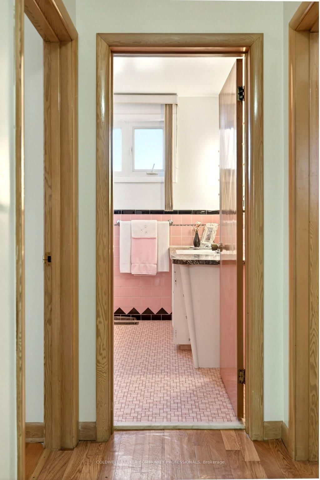 92 Reid Avenue S - Photo 26