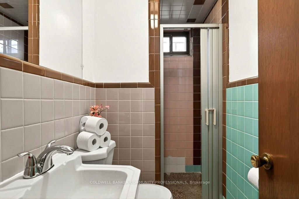 92 Reid Avenue S - Photo 41