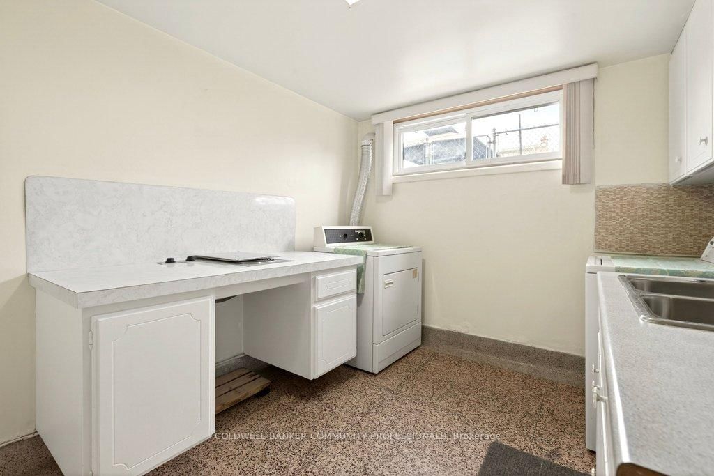 92 Reid Avenue S - Photo 42