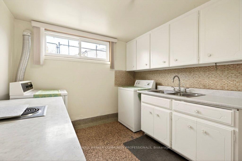 92 Reid Avenue S - Photo 43