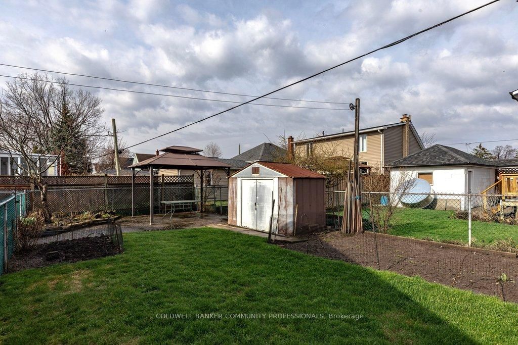 92 Reid Avenue S - Photo 50