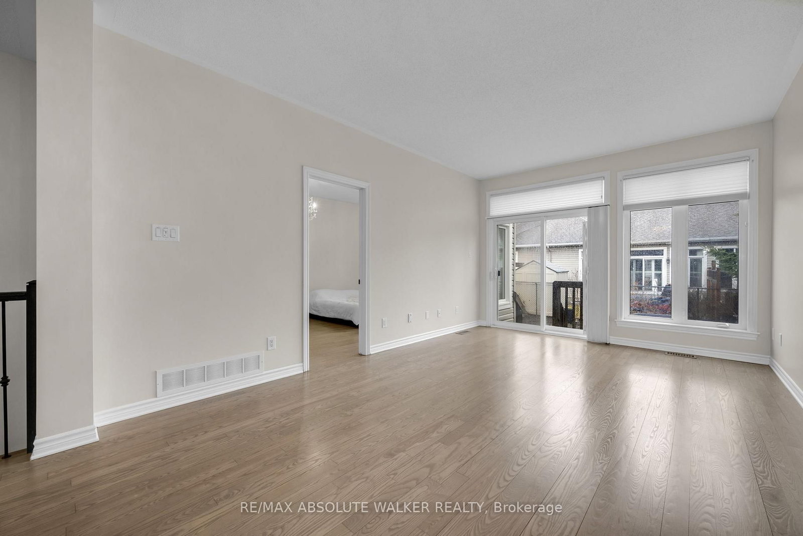 261 Bulrush Crescent - Photo 6