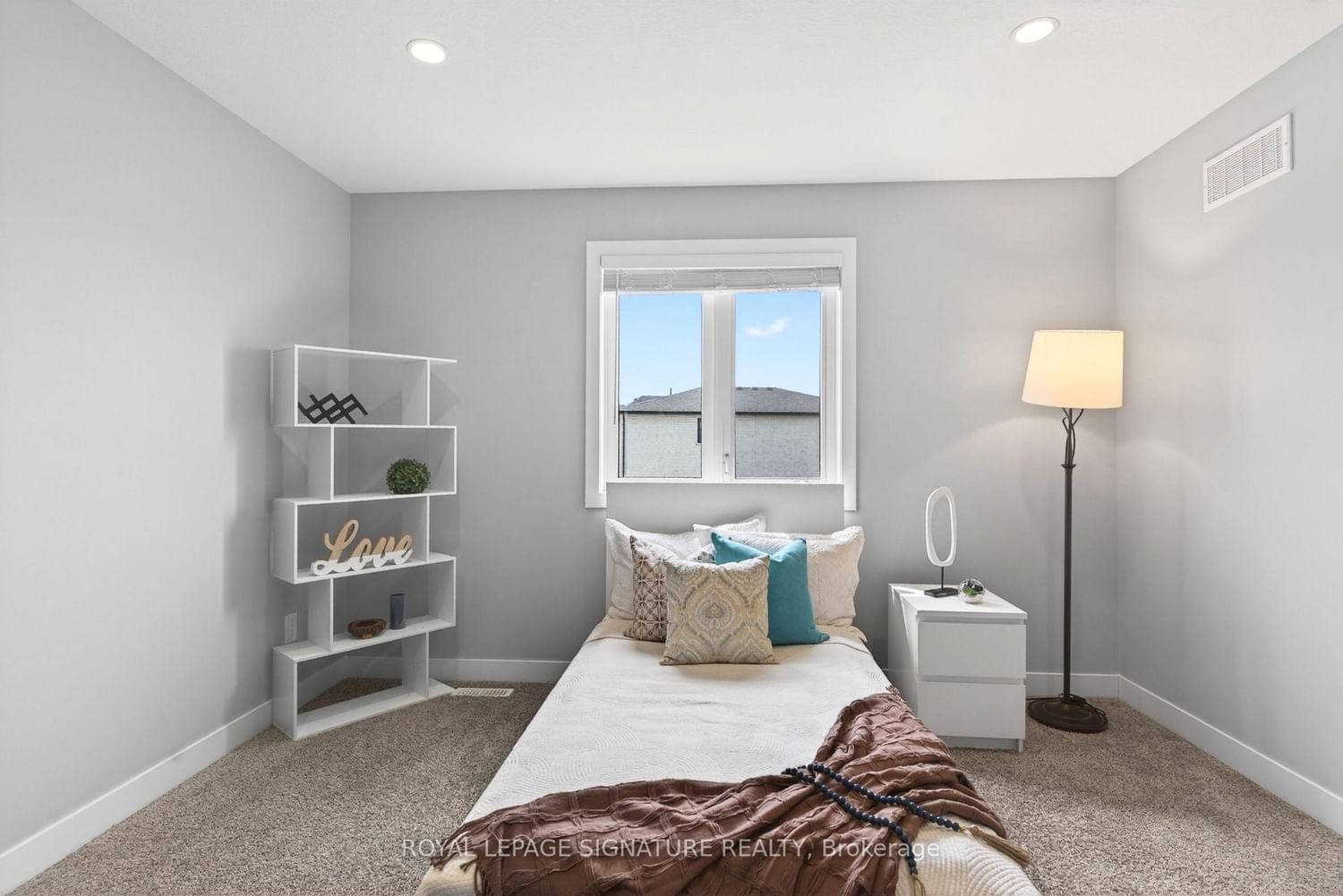 Detached House for sale at 2147 Wateroak Drive, London North, Ontario, N6G 0P9 - North S - MLS: X13005524