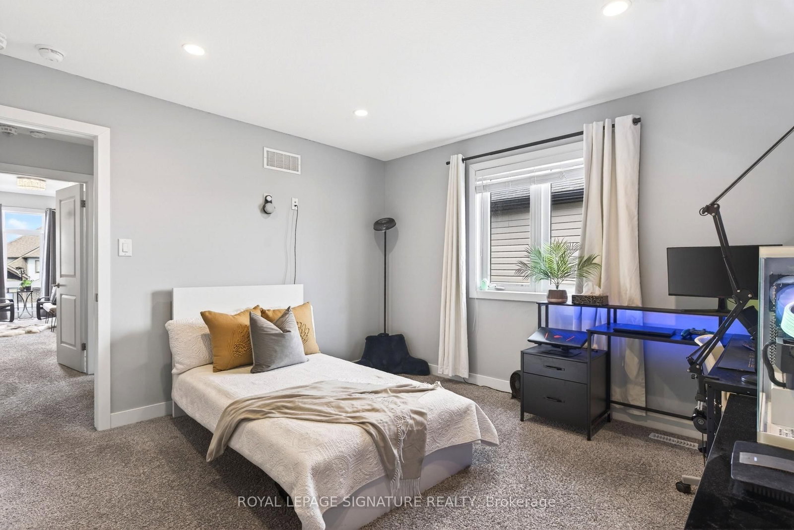 Detached House for sale at 2147 Wateroak Drive, London North, Ontario, N6G 0P9 - North S - MLS: X13005524