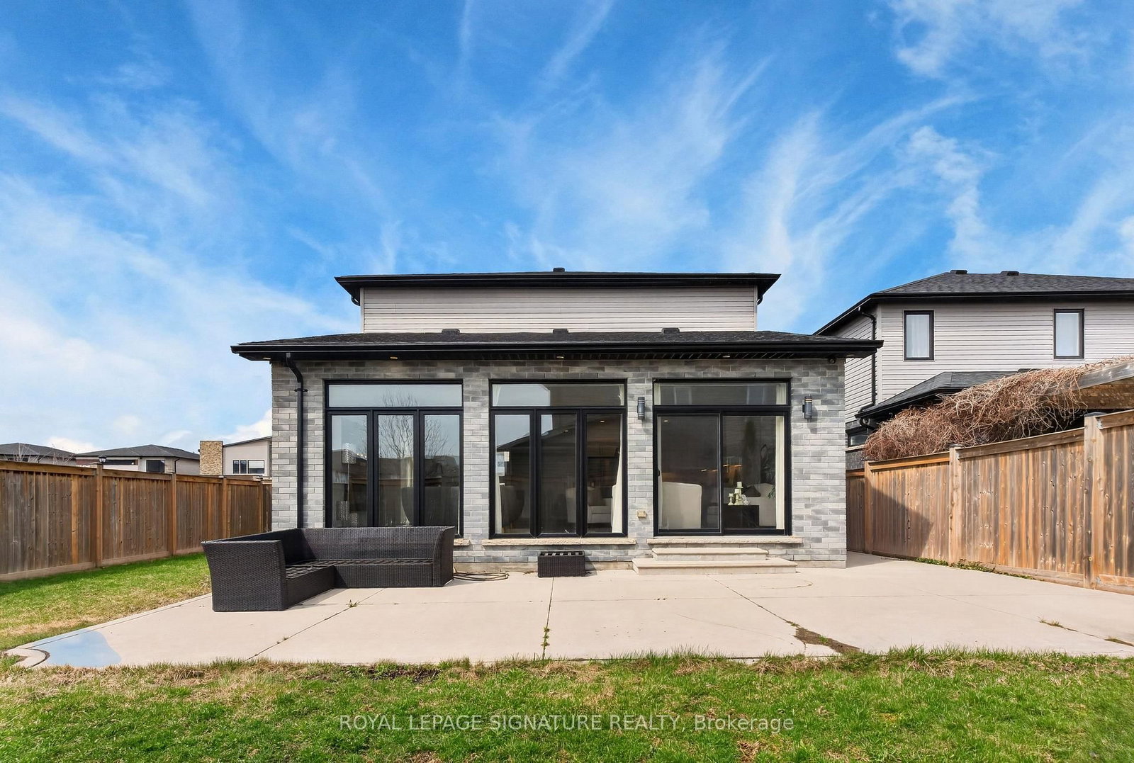 Detached House for sale at 2147 Wateroak Drive, London North, Ontario, N6G 0P9 - North S - MLS: X13005524