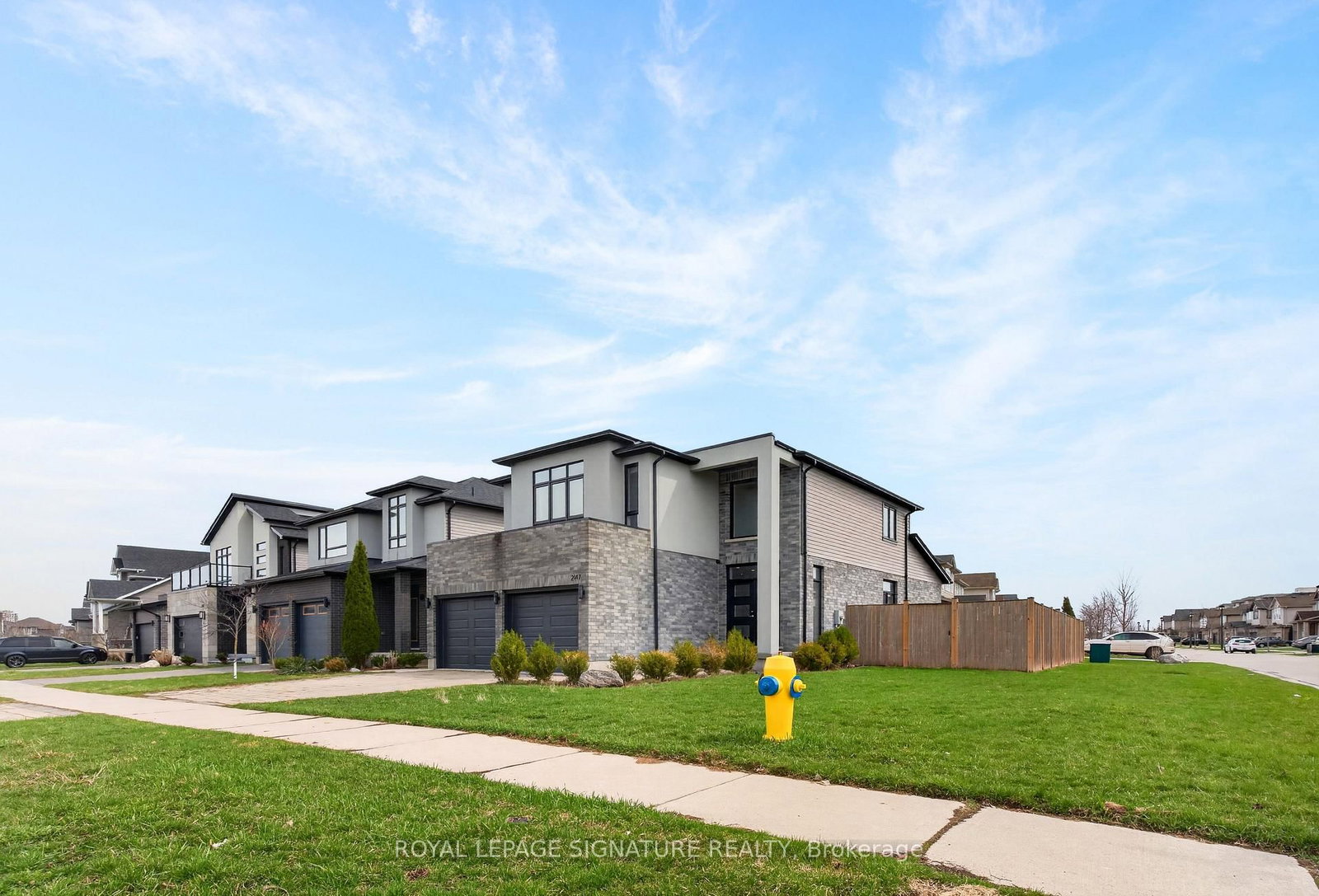 Detached House for sale at 2147 Wateroak Drive, London North, Ontario, N6G 0P9 - North S - MLS: X13005524