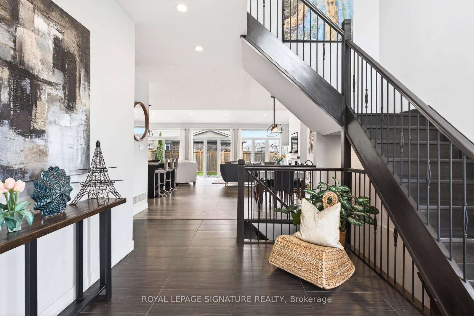 Detached House for sale at 2147 Wateroak Drive, London North, Ontario, N6G 0P9 - North S - MLS: X13005524