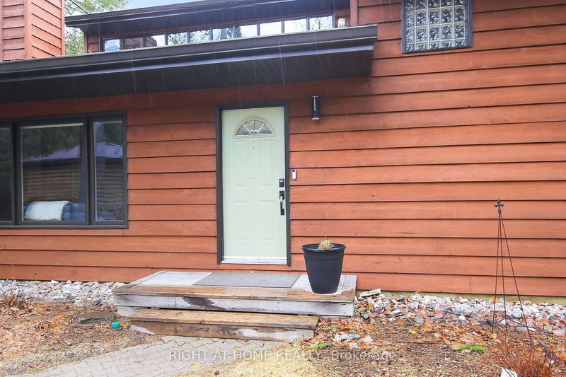 3616 Forestview Lane, Ottawa, K0A 1T0 | Image 2