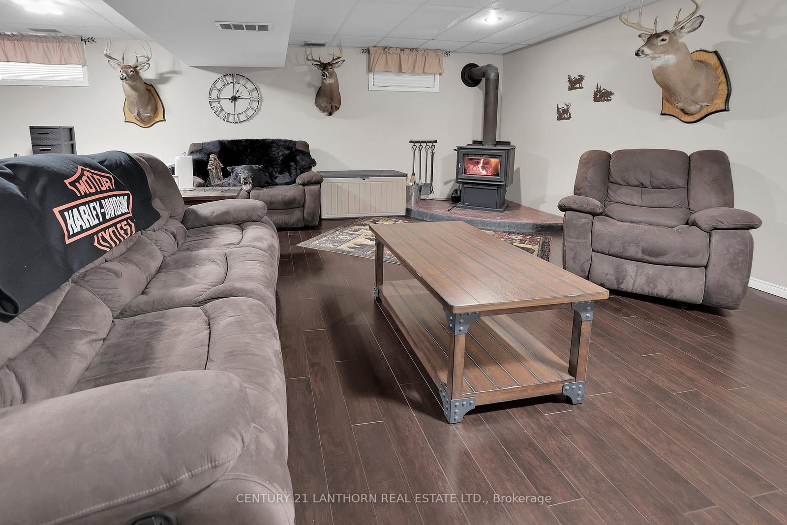 Listing Image 32
