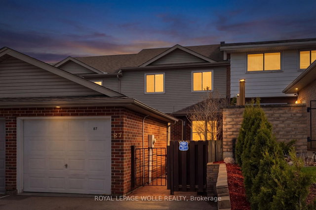 87 Ralgreen Crescent