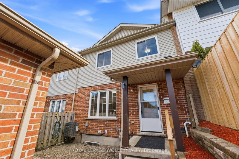 87 Ralgreen Cres, Waterloo, N2M 1V1 | Image 3