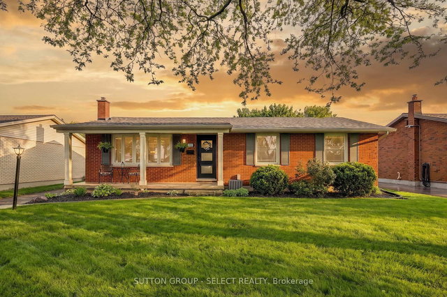 116 DOWNING Crescent