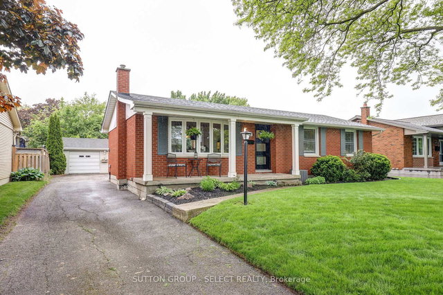 116 DOWNING Crescent