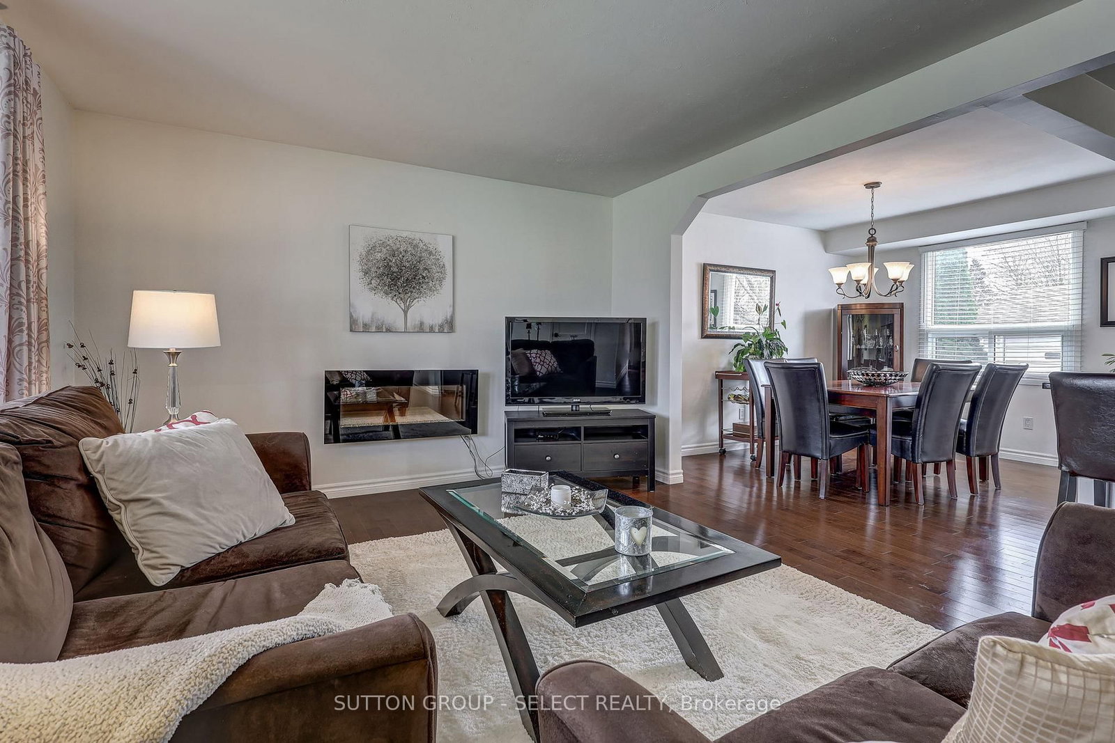 Listing Image 6