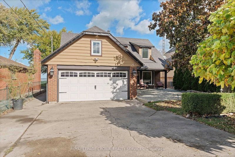 home for sale on 139 Lakeview Drive