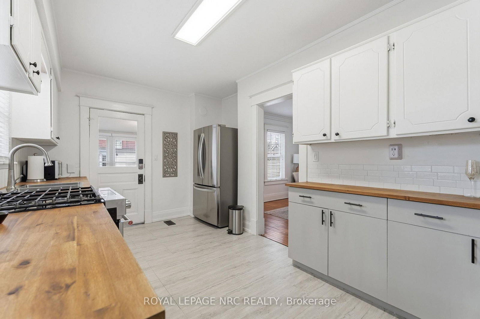 7 Highland Gardens • Welland, ON photo 16