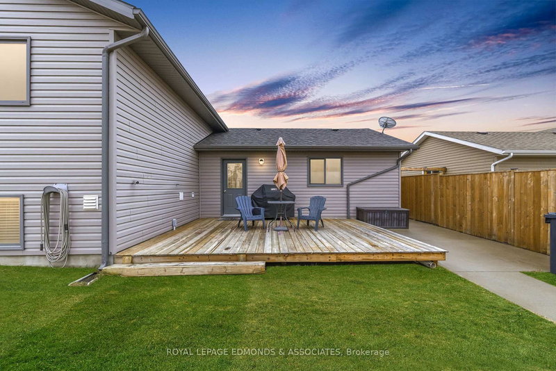 5 Nile St, Petawawa, K8H 2W8 | Image 2