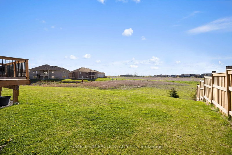 15 Mavety Crt, Belleville, K8N 0R6 | Image 2