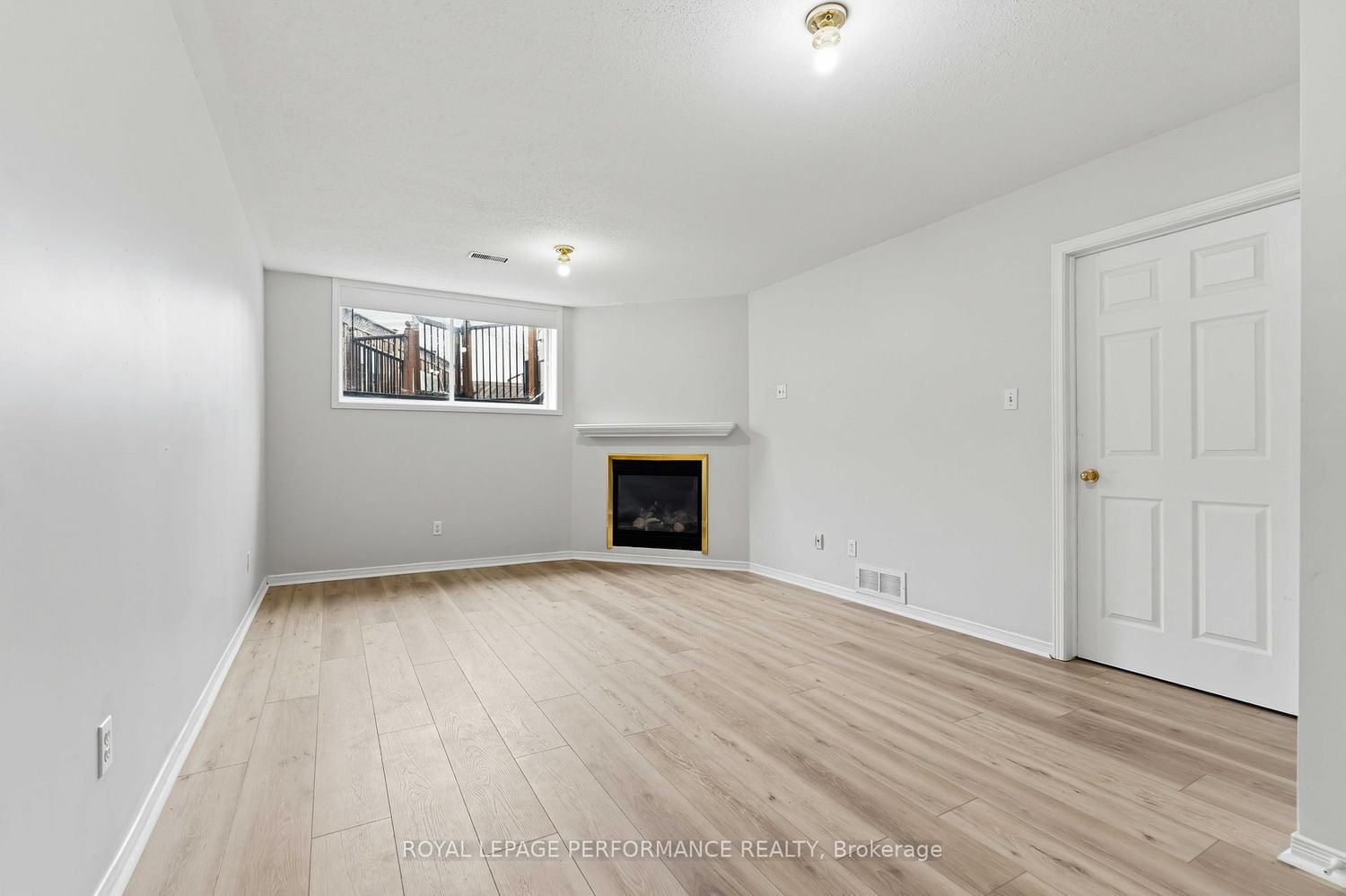 Townhouse for sale at 640 Louis Toscano Drive, Ottawa, Ontario, K4A 0B3 - Avalon East - MLS: X13006106