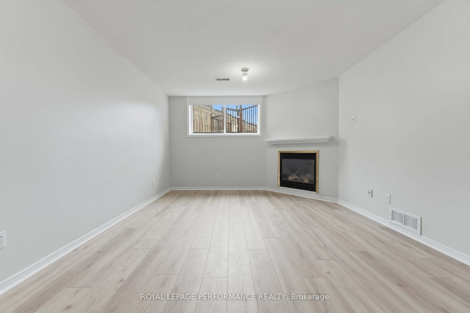 Townhouse for sale at 640 Louis Toscano Drive, Ottawa, Ontario, K4A 0B3 - Avalon East - MLS: X13006106