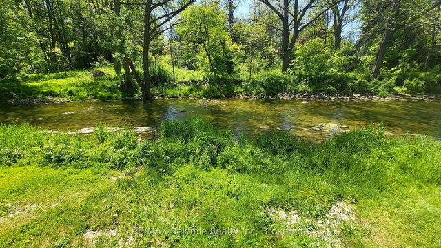 PT LT107 VICTORIA Terrace