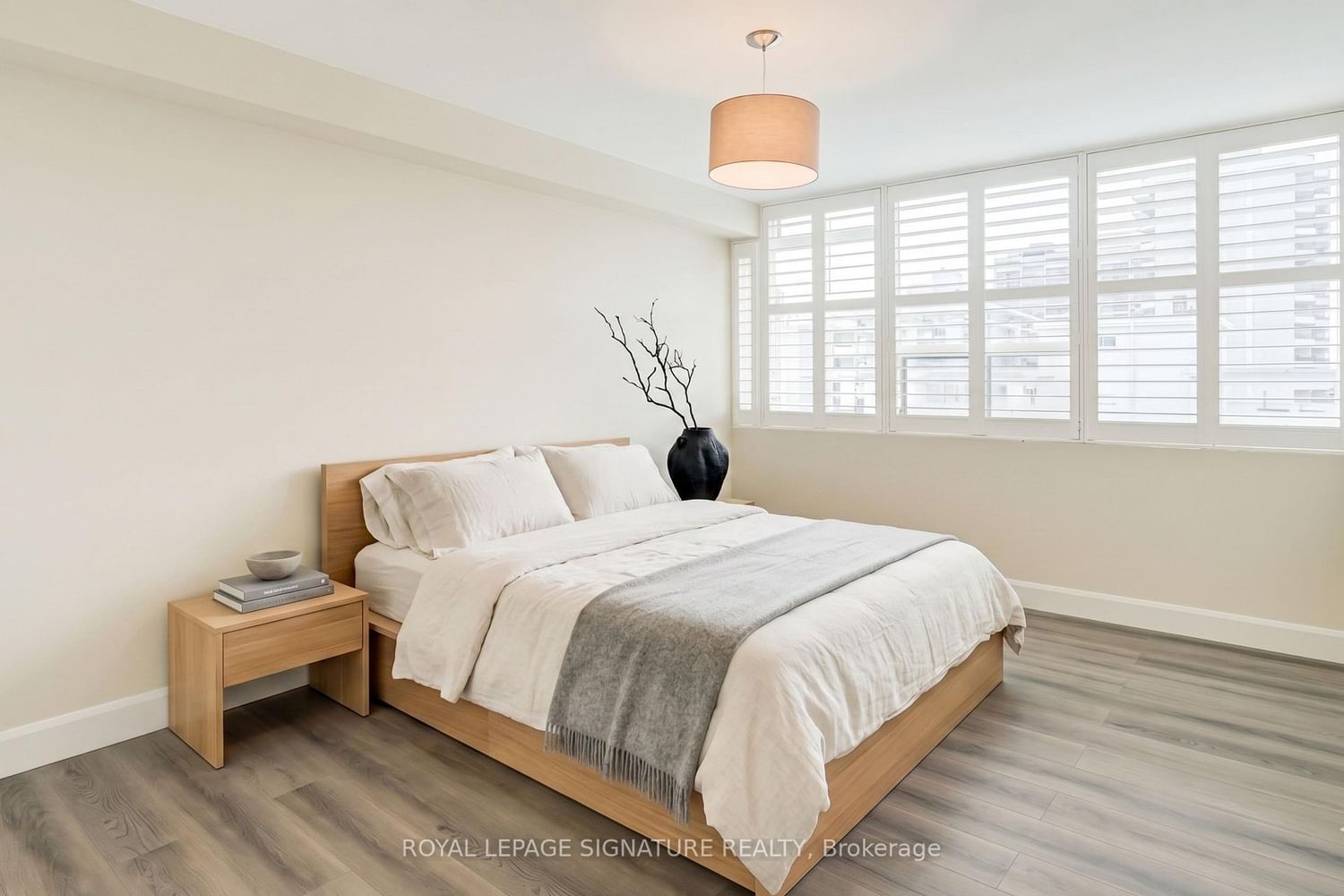 Condo for sale at 1503-120 Duke Street, Hamilton, Ontario, L8P 4T1 - Durand - MLS: X13006186