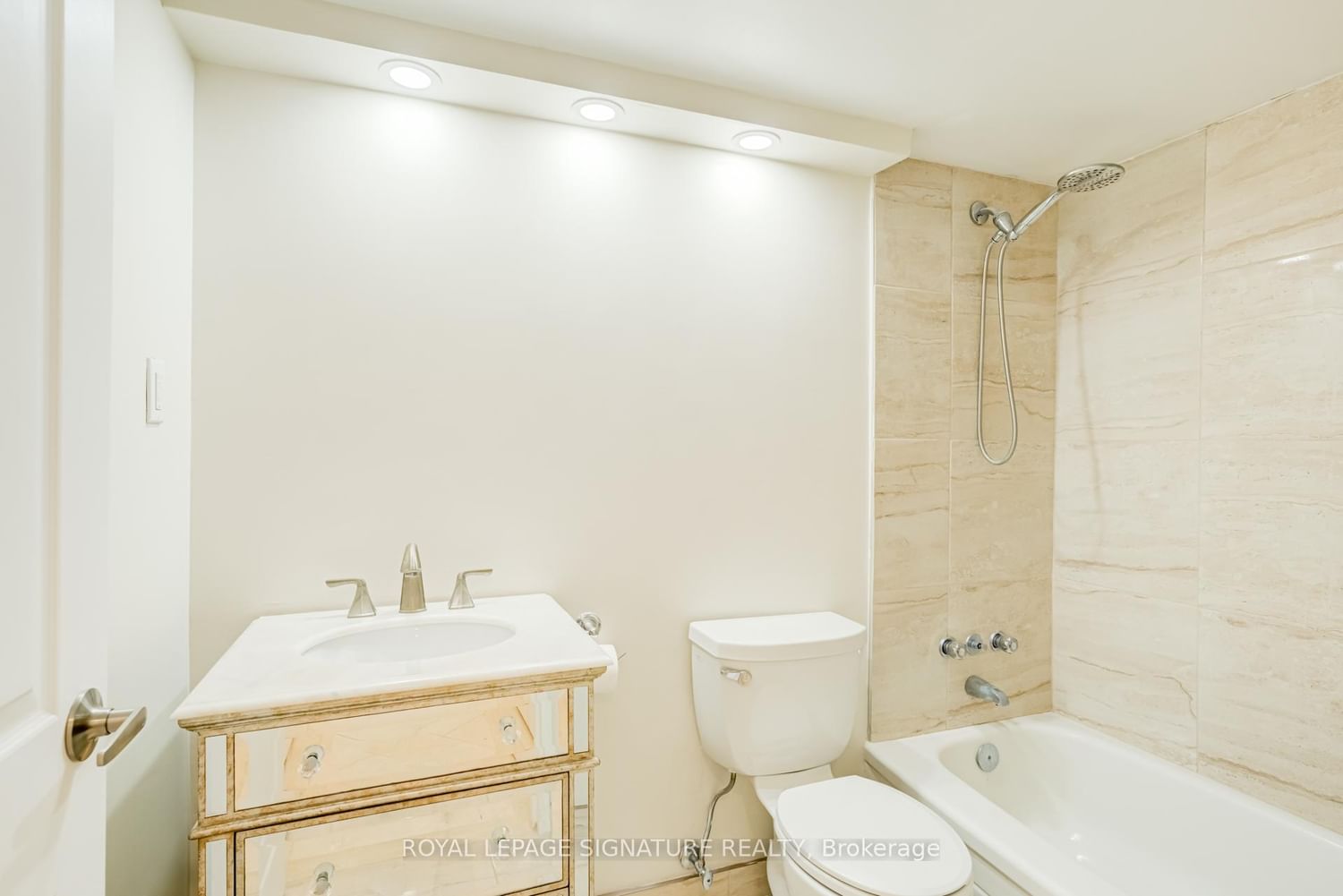 Condo for sale at 1503-120 Duke Street, Hamilton, Ontario, L8P 4T1 - Durand - MLS: X13006186