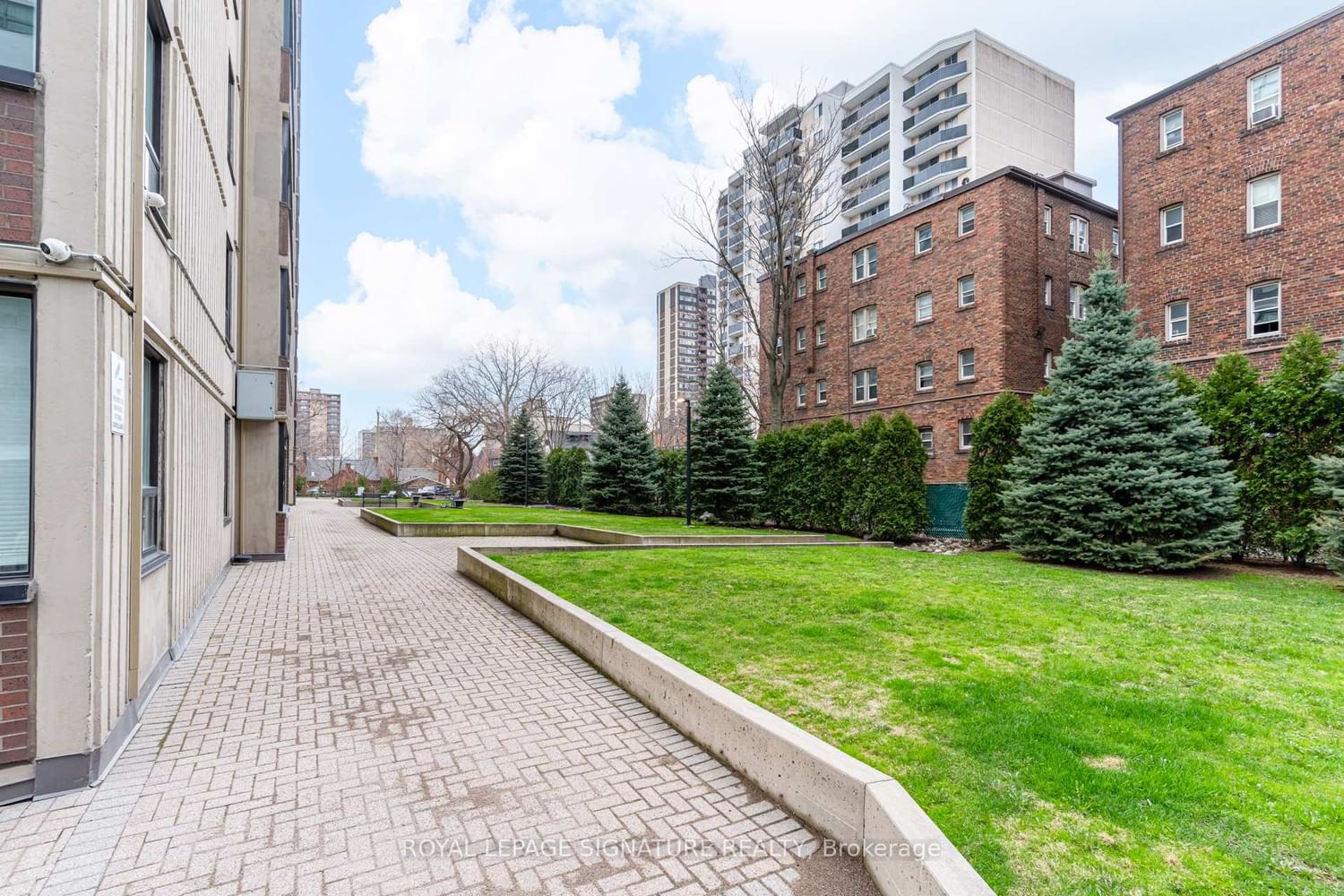 Condo for sale at 1503-120 Duke Street, Hamilton, Ontario, L8P 4T1 - Durand - MLS: X13006186