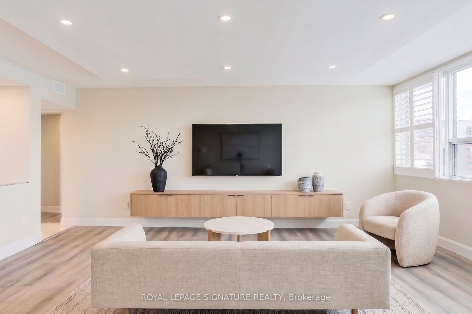 Condo for sale at 1503-120 Duke Street, Hamilton, Ontario, L8P 4T1 - Durand - MLS: X13006186