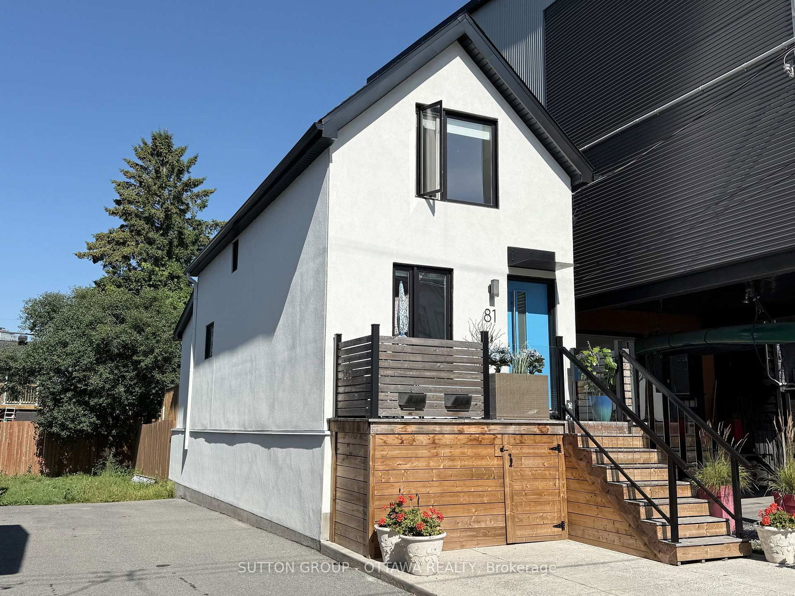 81 Armstrong Street - Photo 3