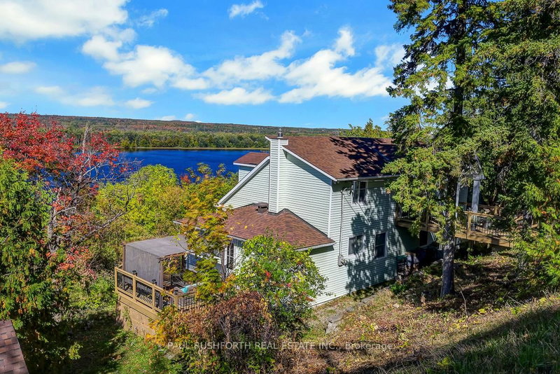 1565 Lilac Lane, Ottawa, K4C 1C4 | Image 3