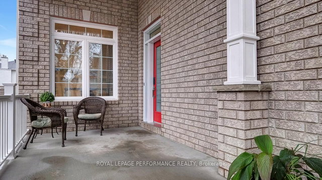 40 Rivergreen Crescent