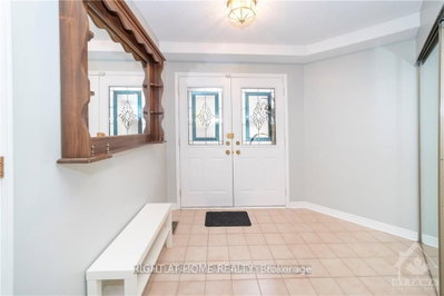 2982 Richmond Road — photo 3