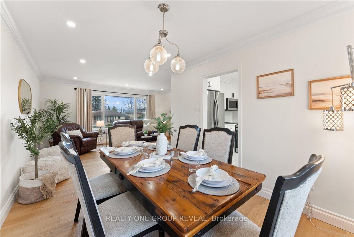 Detached House for sale at 376 Bellevue Street, Peterborough, Ontario, K9H 5G2 - Northcrest Ward 5 - MLS: X13006334