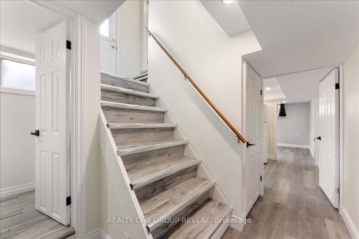 Detached House for sale at 376 Bellevue Street, Peterborough, Ontario, K9H 5G2 - Northcrest Ward 5 - MLS: X13006334