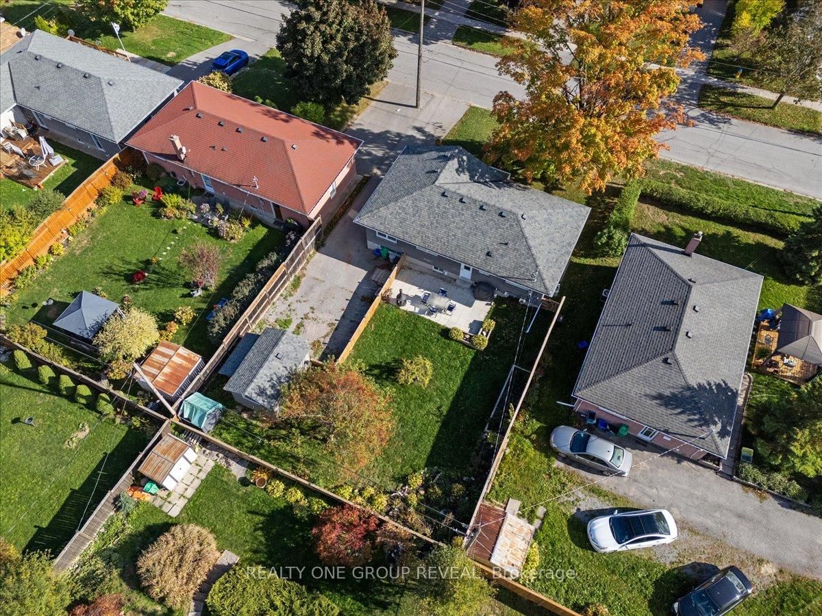 Detached House for sale at 376 Bellevue Street, Peterborough, Ontario, K9H 5G2 - Northcrest Ward 5 - MLS: X13006334