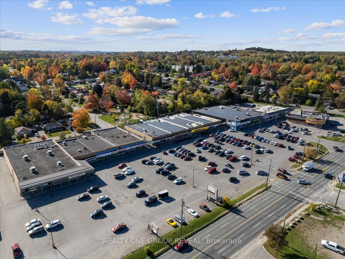 Detached House for sale at 376 Bellevue Street, Peterborough, Ontario, K9H 5G2 - Northcrest Ward 5 - MLS: X13006334