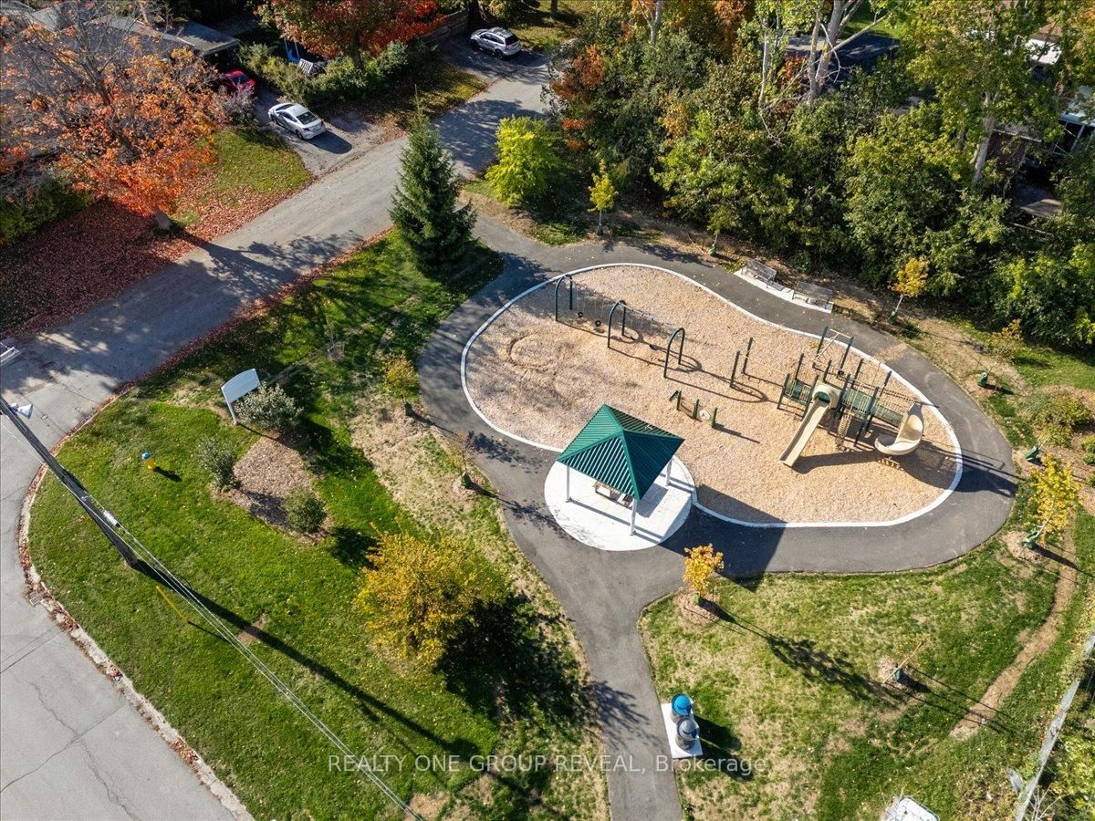 Detached House for sale at 376 Bellevue Street, Peterborough, Ontario, K9H 5G2 - Northcrest Ward 5 - MLS: X13006334