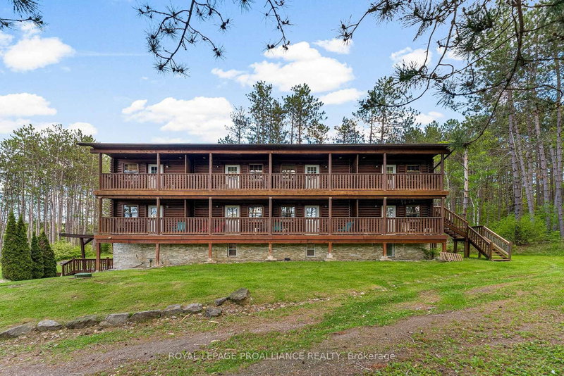 16 Beaver Creek Lane photo 4