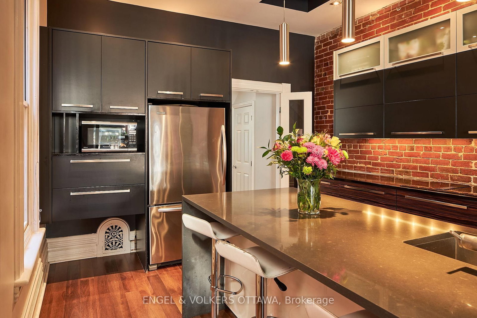 103 James Street - Photo 8