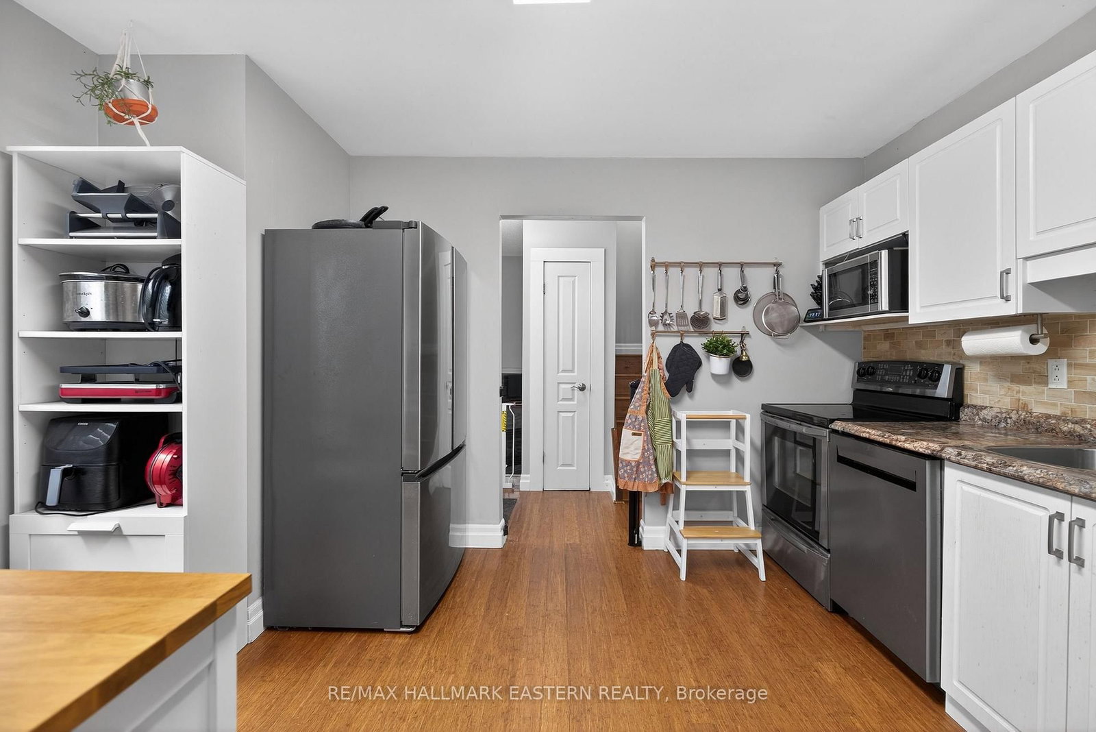 Detached House for sale at 488 Crystal Drive, Peterborough, Ontario, K9J 8G8 - Ashburnham Ward 4 - MLS: X13006472